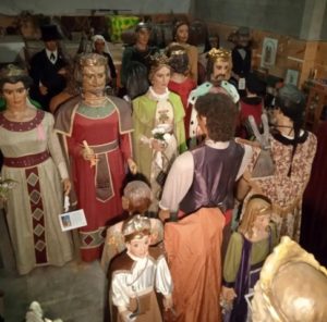 Foto 1 de l'exposició de gegants d'Osona en motiu del centenari