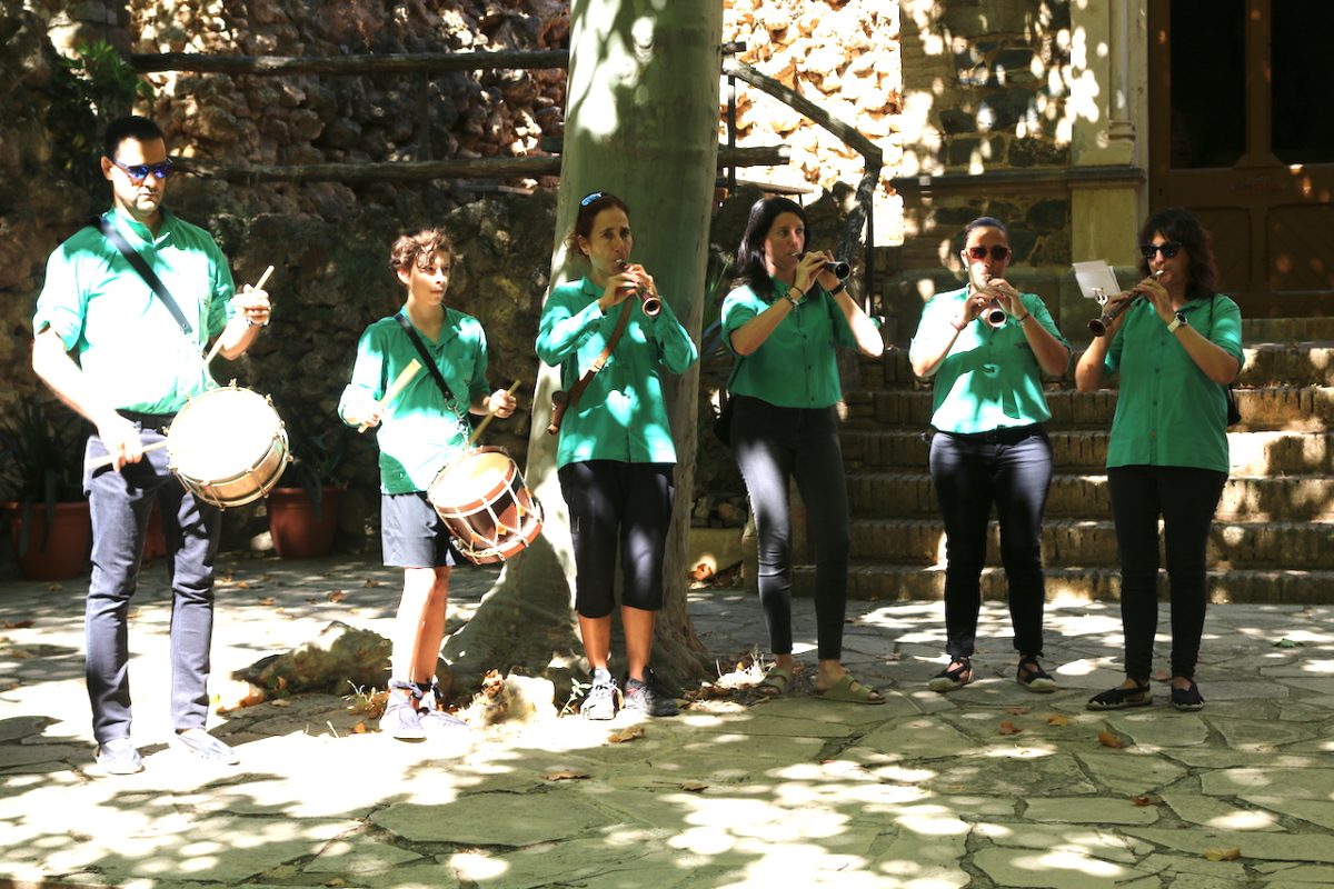 L’ermita aplega novament l’acte institucional de la Diada a l’Espluga, amb Grallers i Bastoners