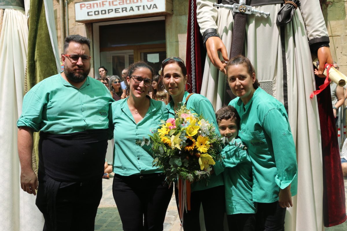 Joana Cervelló Masdeu, ram de la geganta 2026, a la perpetuació de la cultura popular espluguina